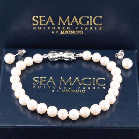 Sea nagic txultured pearls by mikimoto